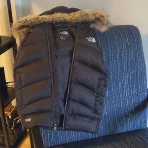 North face puffy vest